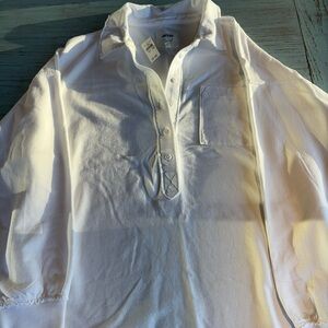Brand new white oversized pullover shirt from Aerie in white.